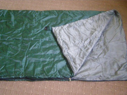 Продам спальный мешок-одеяло,летний в отличном состоянии ,размер 180 на 75 см.. . фото 3