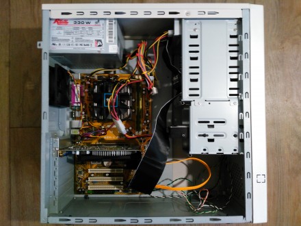 Продам системный блок: 

Материнская плата Asus M2N-X Plus 
Процессор AMD Ath. . фото 4