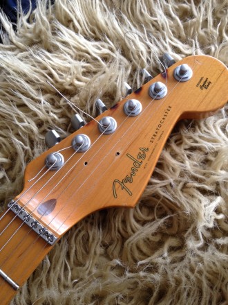 Fender Classic Series 50s Special Edition Stratocaster (body & neck) MZ303. 2003. . фото 4