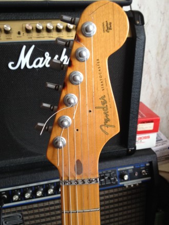Fender Classic Series 50s Special Edition Stratocaster (body & neck) MZ303. 2003. . фото 11
