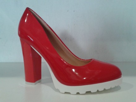 Женские модельные туфли красного цвета на высоком каблуке 10см +платформа 1.5см.. . фото 2