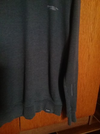 Продам свитер мужской,размер М, серого цвета, по составу: 70% котон, 30% полиэст. . фото 4