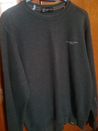 Продам свитер мужской,размер М, серого цвета, по составу: 70% котон, 30% полиэст. . фото 3