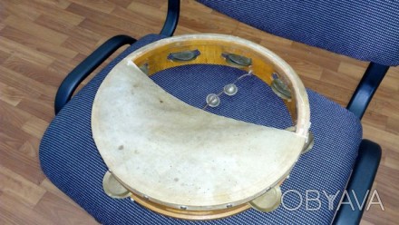 Бубен — ударный музыкальный инструмент неопределённой высоты звучания, состоящий. . фото 1