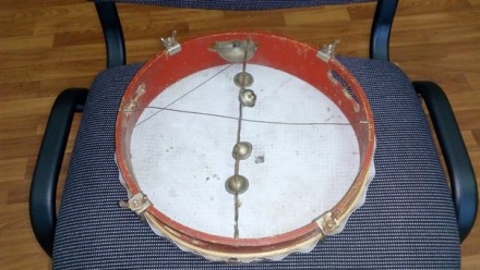 Бубен — ударный музыкальный инструмент неопределённой высоты звучания, состоящий. . фото 3