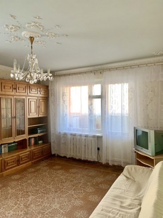 Квартира в хорошем жидом состоянии, чистая. 
 
3 раздельные комнаты, из каждой к. Киевский. фото 3