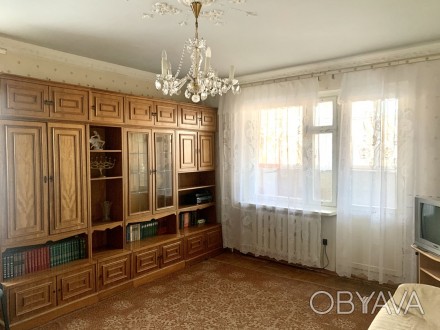 Квартира в хорошем жидом состоянии, чистая. 
 
3 раздельные комнаты, из каждой к. Киевский. фото 1
