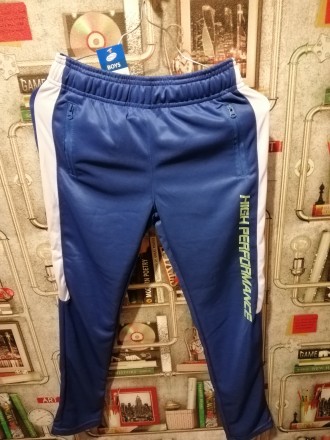 Стильные детские брюки, фирма Pepco, новые, рост 146 см, темно - синего цвета,ве. . фото 2