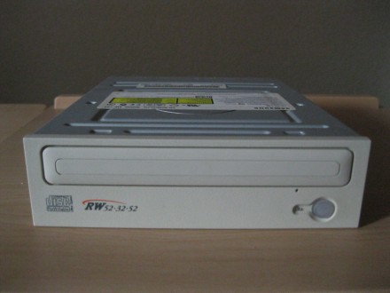 Продам дисковод к ПК : Samsung SW-252 FEA и Sony AD-7170A. Цена 70 и 100 грн. со. . фото 3