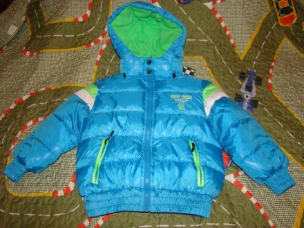 Продам зима-осень куртку новую 110р. бренд Blue seven. Теплая, хорошего качества. . фото 2