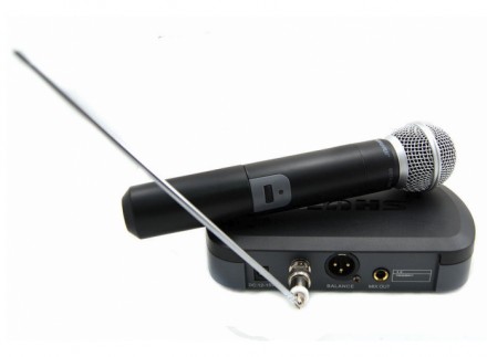 Один ручной радио микрофон на одной базе
Частота радиоканала – UHF854-865MHz
Ч. . фото 3