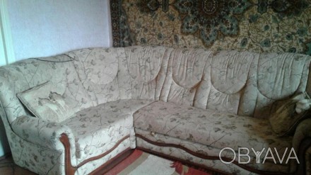 Продам очень удобный угловой диван .Украшен деревянными вставками.Модель укомпле. . фото 1