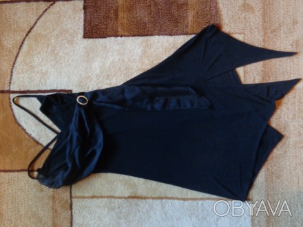 Продам черное вечернее платье. Низ -ассиметрия, спереди - шифоновый шарфик, спин. . фото 1