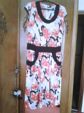 женское платье размер 52-54, красное с черным и белым , цвет точно как на фотогр. . фото 4