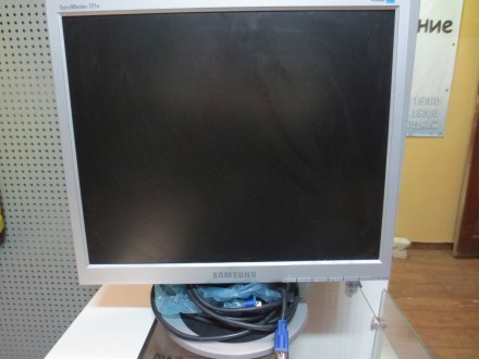 Продам монитор Samsung SyncMaster 721N в хорошем рабочем состоянии, с кабелями.
. . фото 3