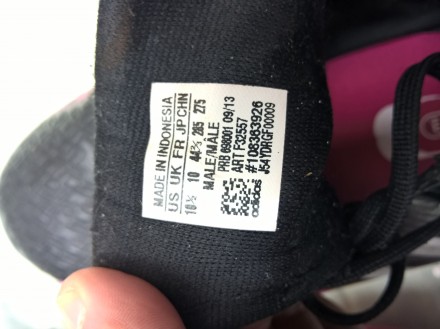 Продам бутсы Adidas predator,оригинал,производитель-Индонезия. Размер:US-10\UK-1. . фото 6