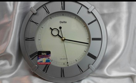 Часы настенные "Delta"
Производитель:	Delta
(Индия)
Размеры: 30х30х4,5 см.
М. . фото 3