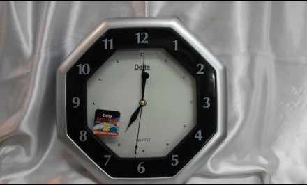 Часы настенные "Delta"
Производитель:	Delta
(Индия)
Размеры: 30х30х4,5 см.
М. . фото 5