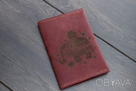 Обложка на паспорт
Аксессуар выполнен вручную из натуральной кожи мастерами Jaz. . фото 1