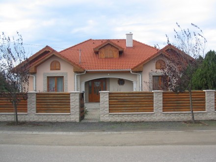 Продаётся дом в Венгрии, (г. Ниредьхаза) - 350.000 у.е. в семи километрах от тер. . фото 2