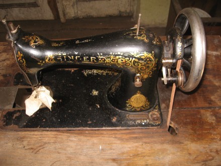 Швейна машинка SINGER в робочому стані.. . фото 2