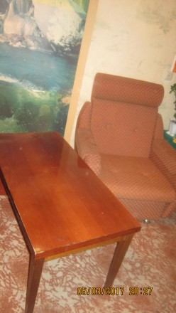 Кресла имеют 2 отдельные подушки и подголовники, столик стандароный.. . фото 3