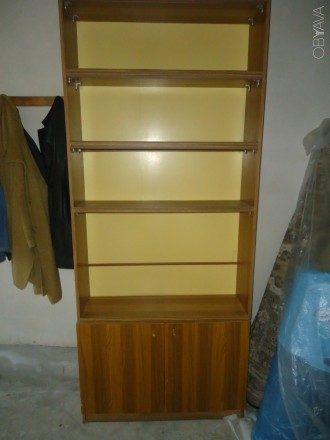 Шкаф можно использовать для всего, занимает немного места и вместительный. . фото 1