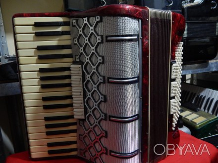 Немецкий аккордеон  ¾   80 басов сделан на  фабрике weltmeister в Клнгентале. Со. . фото 1
