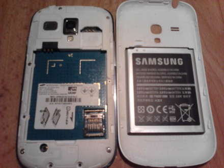 Продам смартфон Samsung Galaxy S III mini.
Экран потух,темный и не показывает.С. . фото 4