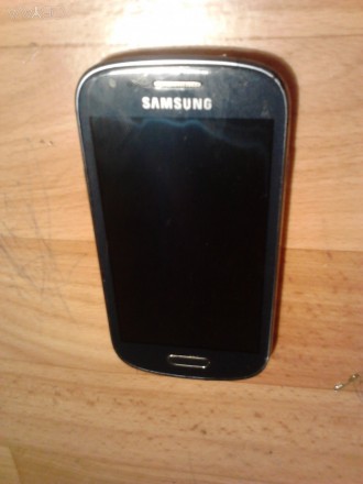 Продам смартфон Samsung Galaxy S III mini.
Экран потух,темный и не показывает.С. . фото 2
