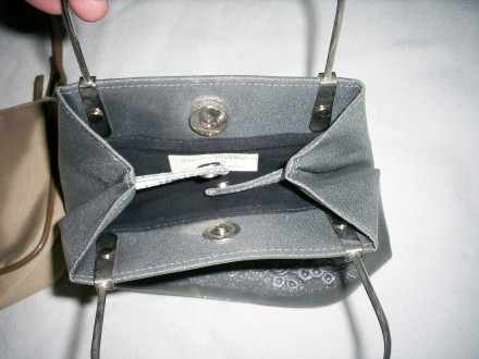 Продается серебристая сумочка с вышитым цветком для маленькой модницы ( dorothy . . фото 5