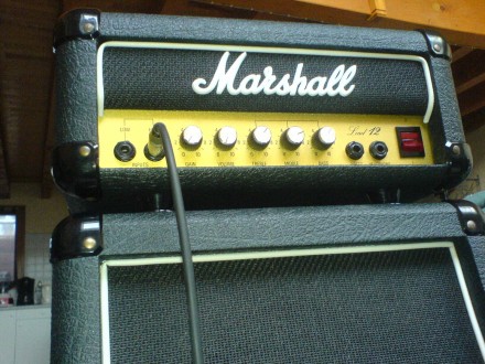 MARSHALL MG15CFXMS представляет собой гитарный микро-стэк, в состав которого вхо. . фото 2