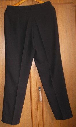 продаю черные классические брюки в отличном состоянии. . фото 3