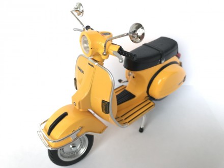 Продам модель скутера в масштабі 1:12 Vespa P200E Del жовтий від New Ray . Ціна . . фото 5