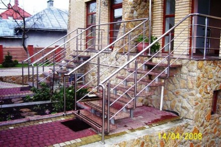 Виготовлення сходів: гвинтові, модульні, на косоурах, консольні, сходи на тятива. . фото 2