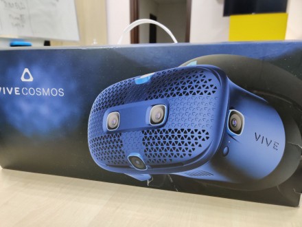 Продам VR шлем HTC VIVE COSMOS. Состояние новое! Распаковывался для теста. Весь . . фото 2