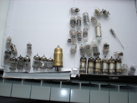 Лампа электронная (радио), различные, разбитые или без маркировки, 38 шт, Состоя. . фото 3