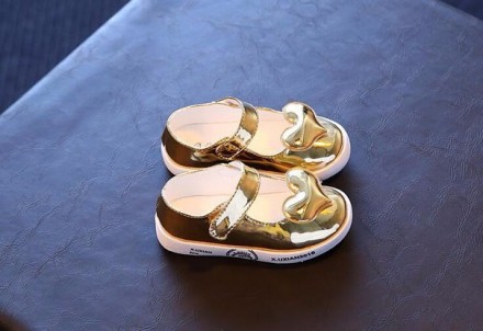 Цвет: золотой.

Легкая и удобная нарядная обувь для Вашей принцессы.. . фото 3