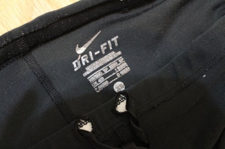 Лосины Nike Dri-Fit, оригинал!
Размер UK 4-6/ XS-C
Очень хорошо тянутся!
Заме. . фото 3