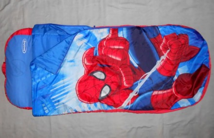 Детская надувная кровать с чехлом и одеялом Спайдермен  Marvel  
Размер:   150 . . фото 2