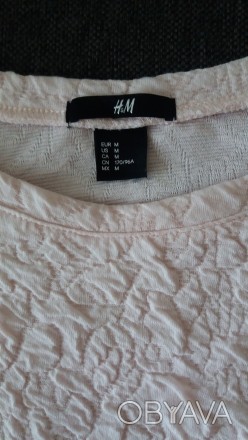 Кофточка H&M нежно кремового цвета, размер М.
Длина изделия 53 см, ширина 56 см. . фото 1