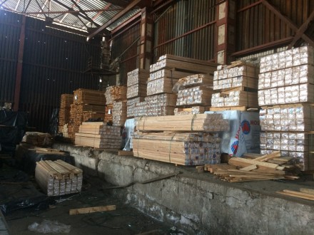 Компания Wood Ukrdim крупный поставщик пиломатериалов и готовых изделий из Сибир. . фото 5