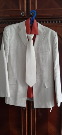 Продам костюм на свадьбу или выпускной с полным комплектом: Пиджак, брюки, рубаш. . фото 2