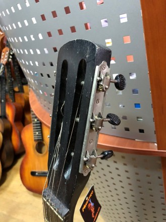 Гитара с Супер Чистым Звуком
Гитара Черниговской музыкальной фабрики, Шестиструн. . фото 6