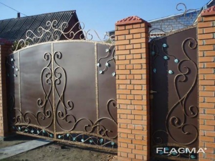 Распашные металлические ворота являются традиционным типом въездных ворот, котор. . фото 2