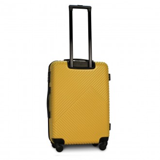 
Предлагаем к покупке среднего размера пластиковый чемодан Fly 2702 польского пр. . фото 4