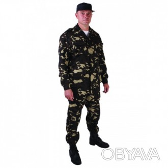 Камуфлированный военно-полевой костюм состоит из куртки и брюк.
Куртка навыпуск. . фото 1