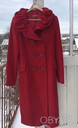 Очень эффектное кашемировое пальто красного цвета, на 38-42 размер (точные замер. . фото 1