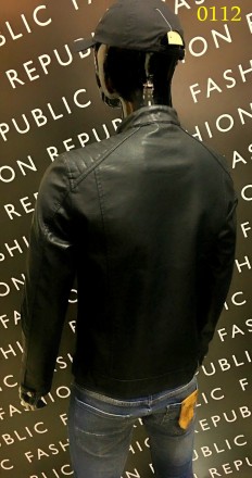 Куртка мужская кожзам

Стильная приталенная демисезонная куртка укороченного к. . фото 7
