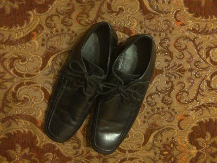 Шкіряні туфлі, вдягнуті 2 рази, в-во Індія. . фото 2